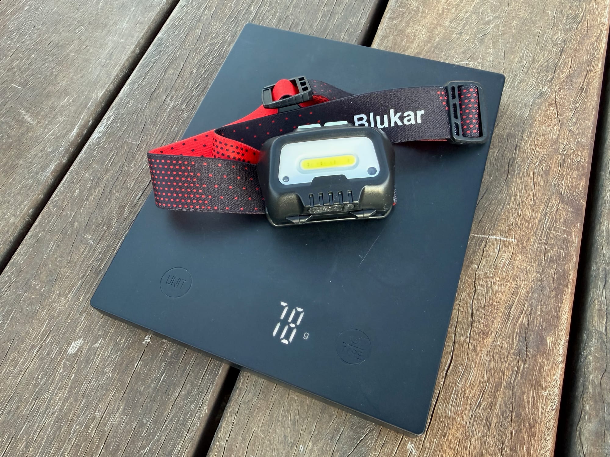 The Blukar K9112 headlamp on the scale at 78 g