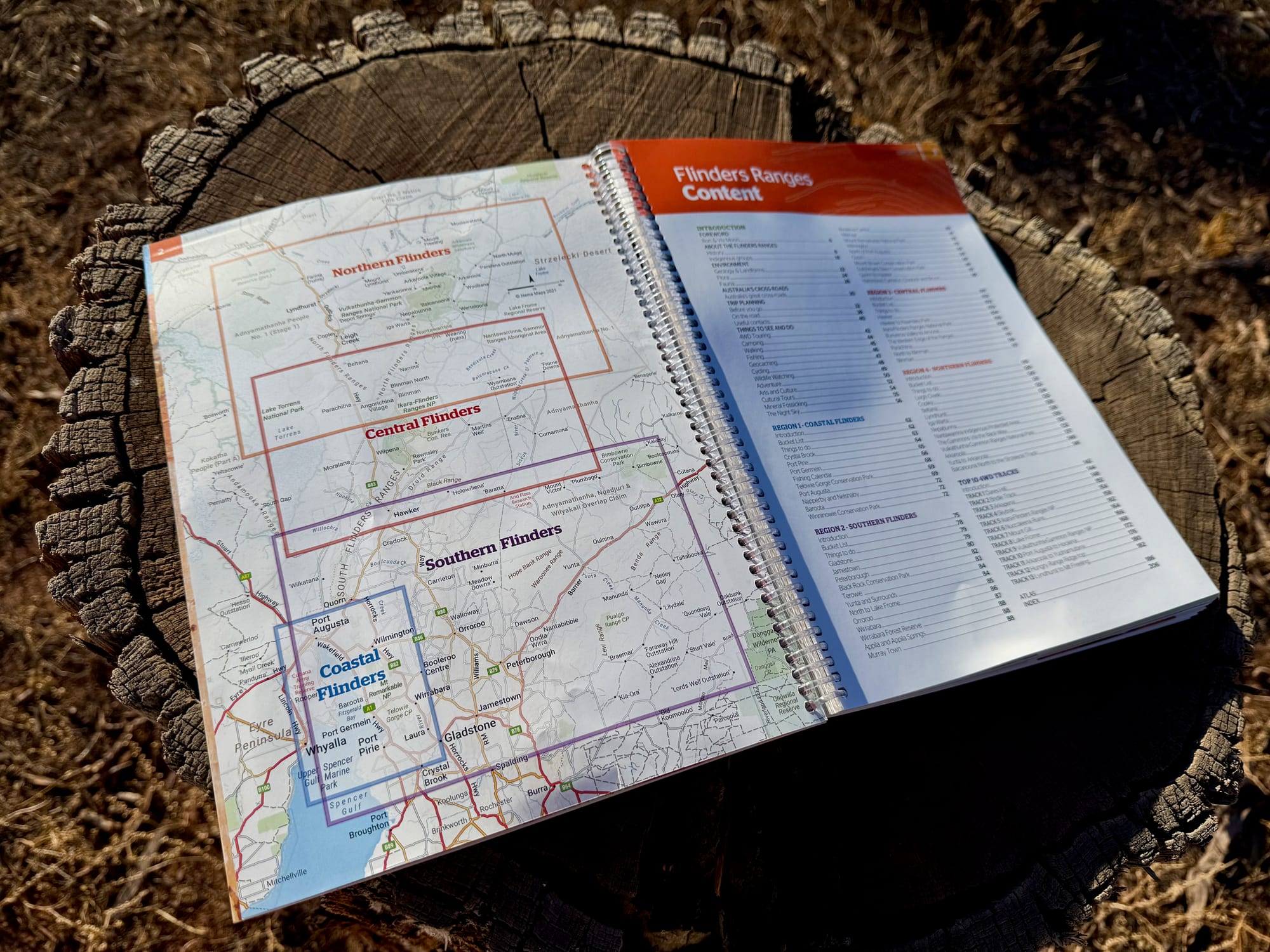 The key page that splits the Flinders into Northern, Central, Southern and Coastal regions, next to the contents page