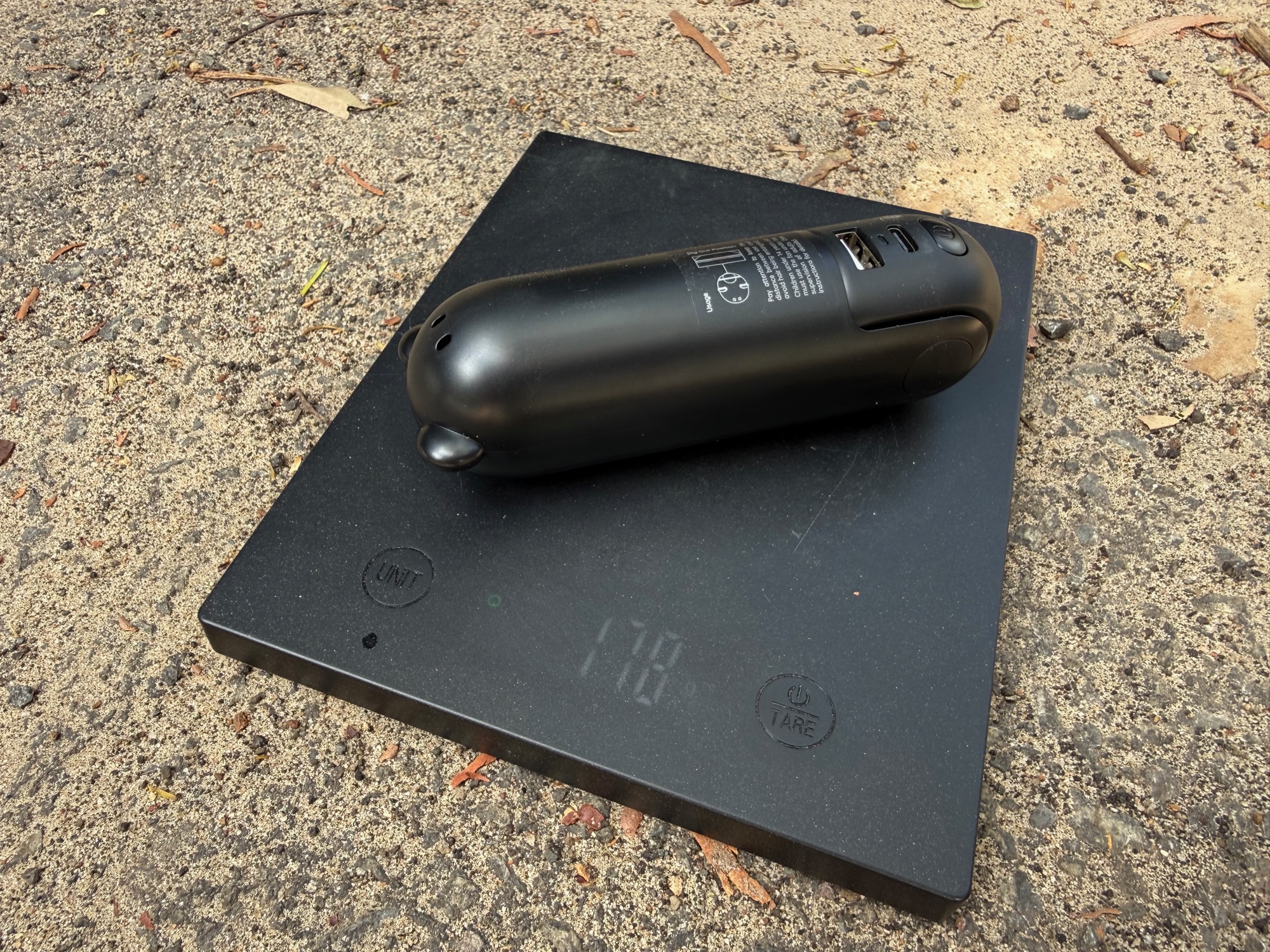 The JisuLife Life8 Plus on a kitchen scale showing 178 g