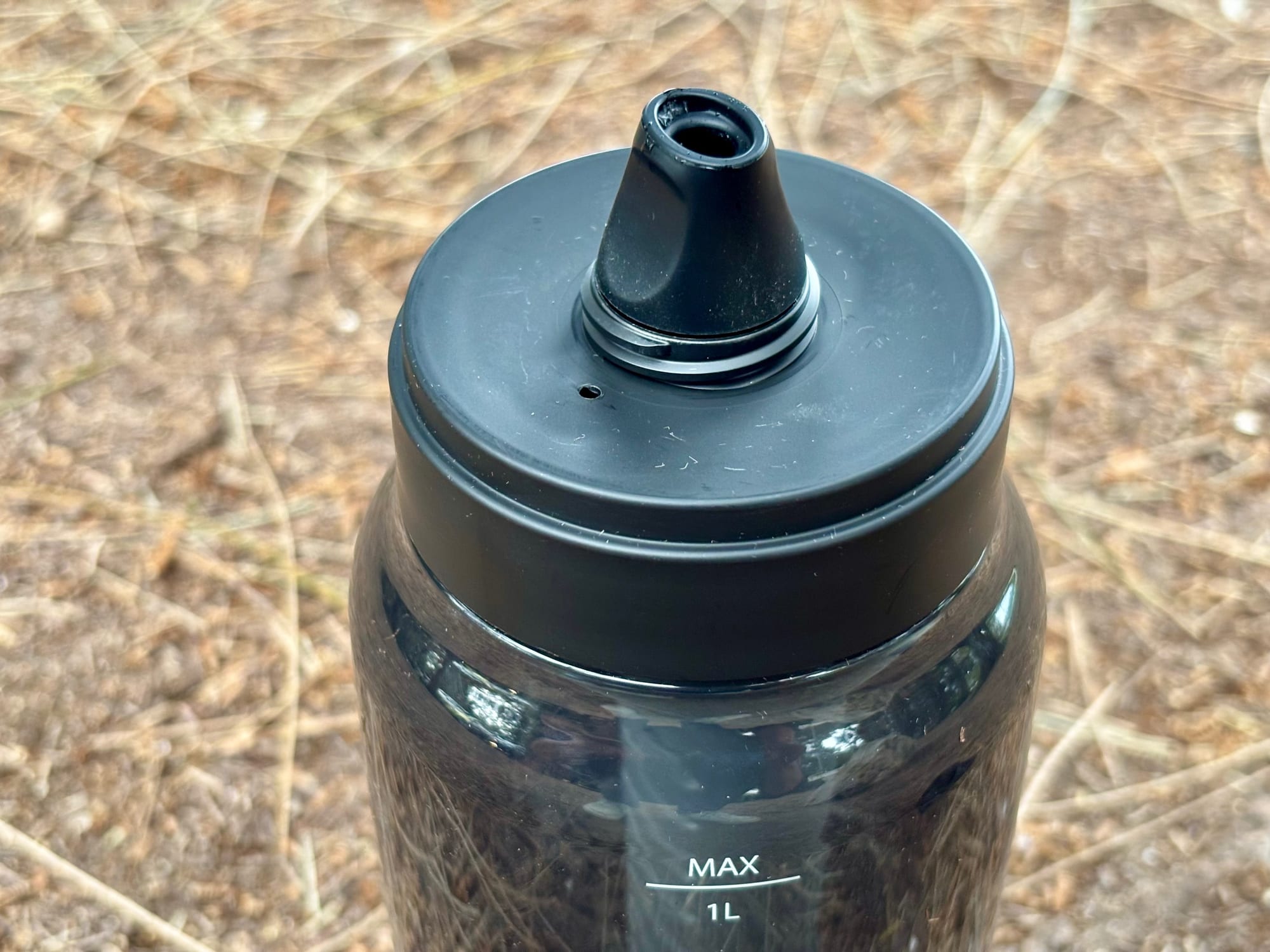 The MAX 1L fill line on the LifeStraw Go bottle