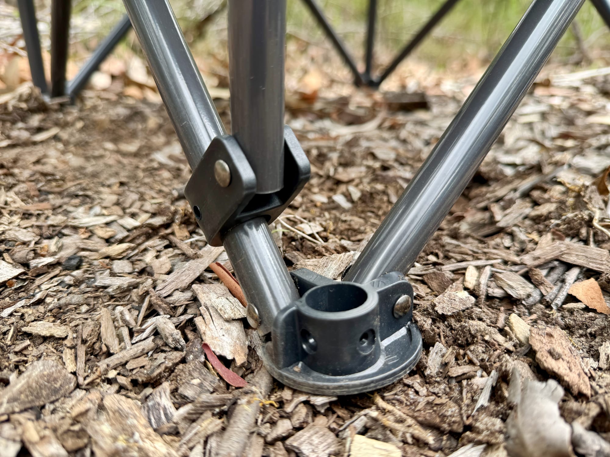 A cross-bracing hub on the steel frame of the Getaway Deluxe