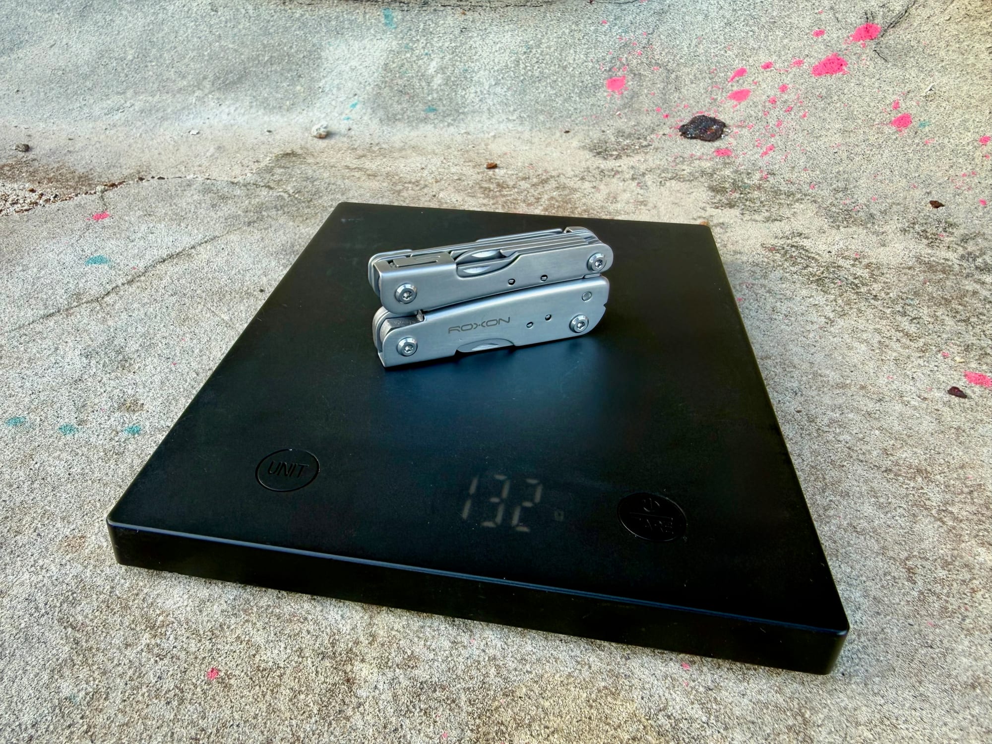 The Roxon M2 on the scale at 132 g