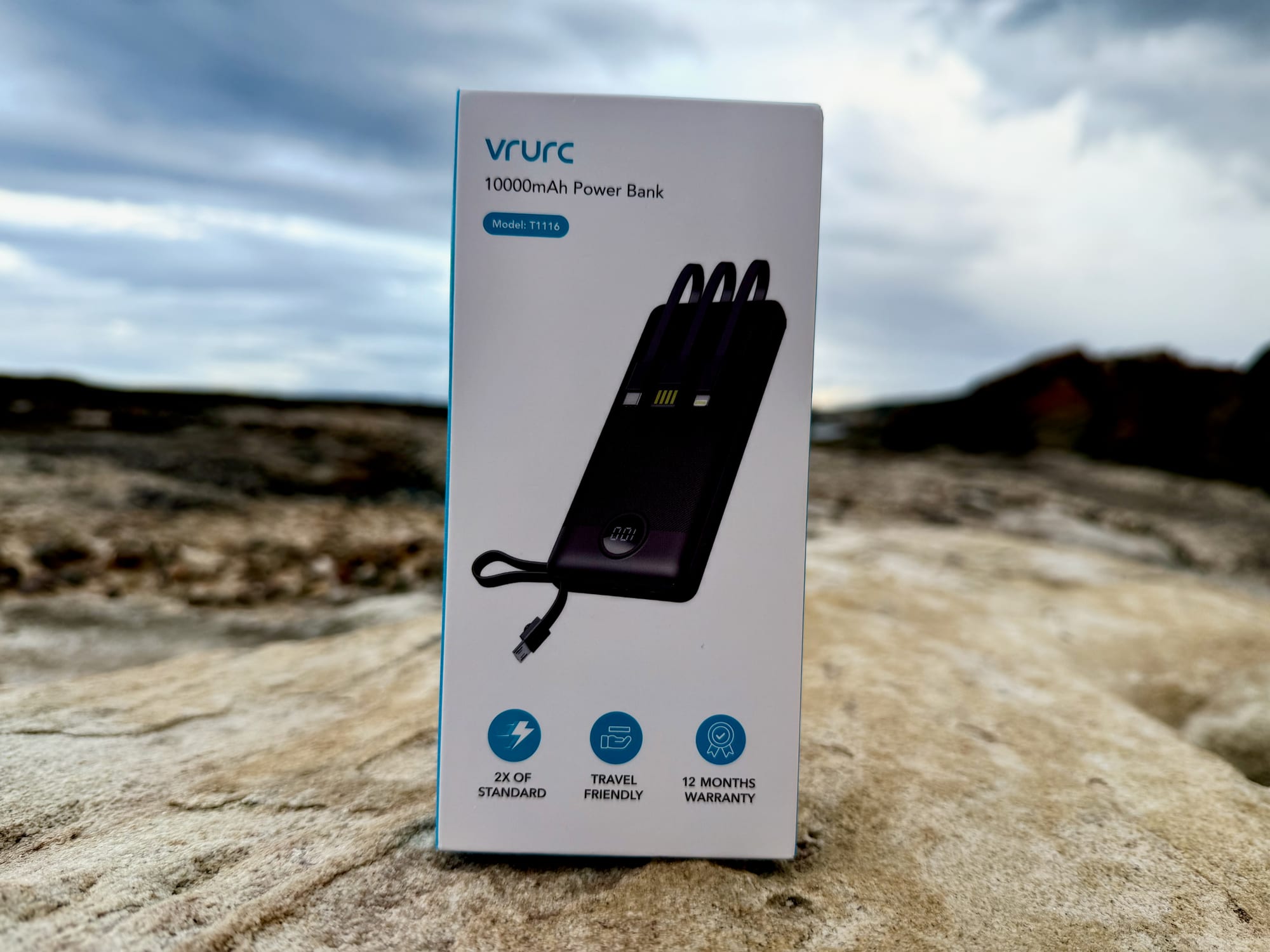 The VRURC 10000mAh power bank box, model T1116