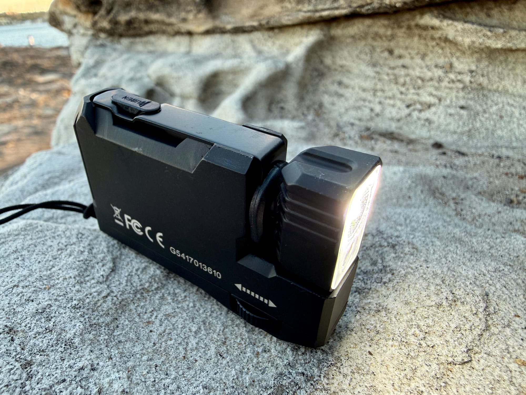 The head of the Wuben G5 rotated to the side with the light on